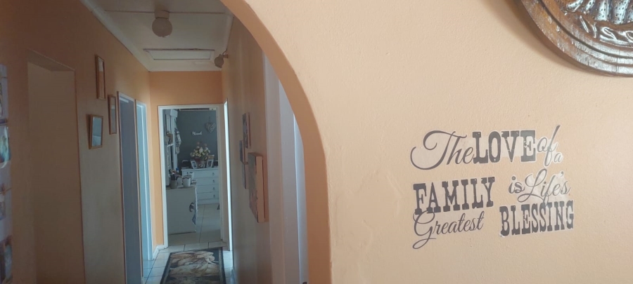 4 Bedroom Property for Sale in Amalinda North Eastern Cape